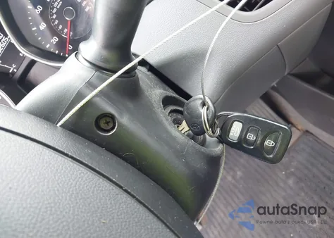 2013 Hyundai Elantra Gls z USA, uszkodzony, nr VIN 5NPDH4AE4DH404763